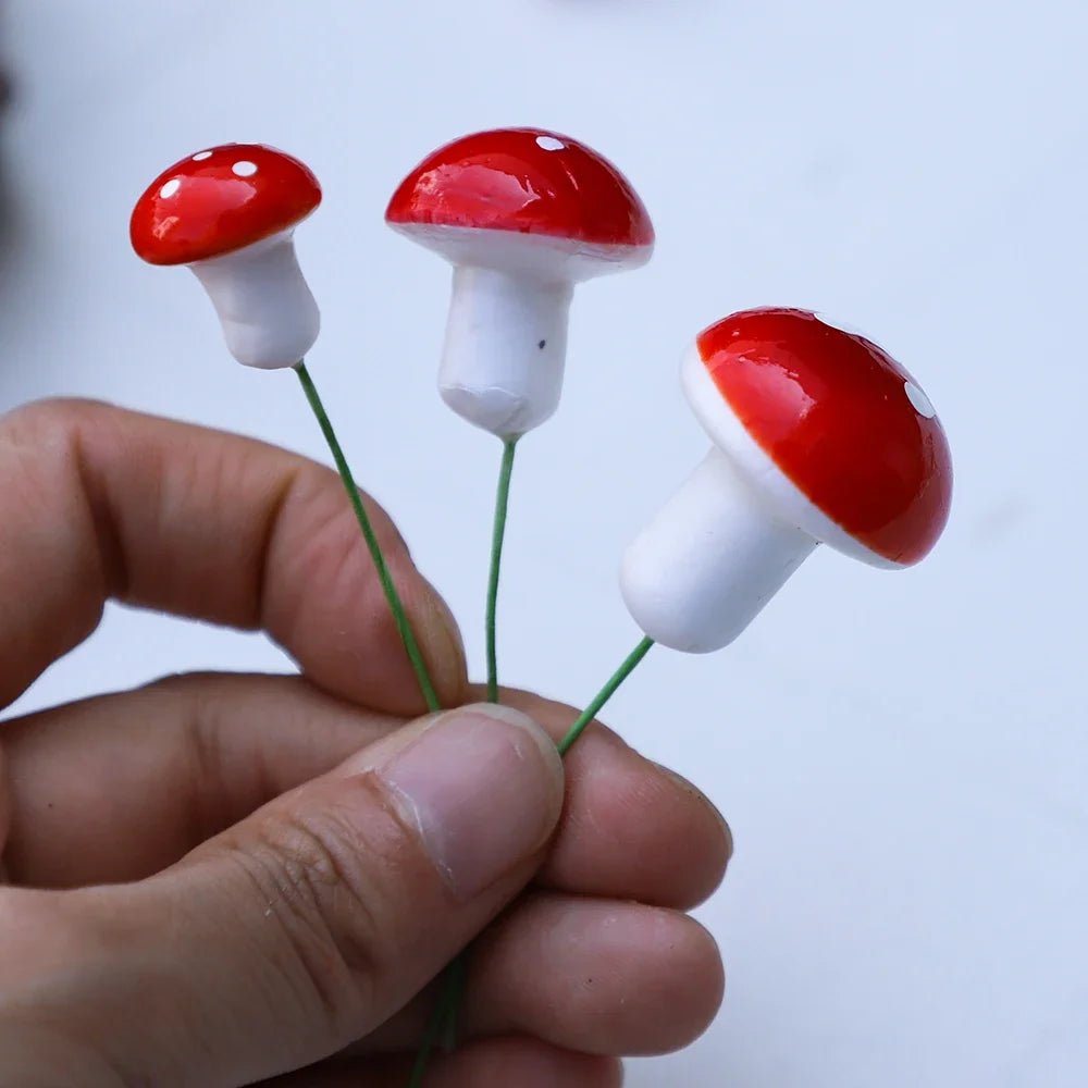 20Pcs Artificial Mini Resin Mushroom Miniatures Fairy Garden Landscape Moss Terrarium