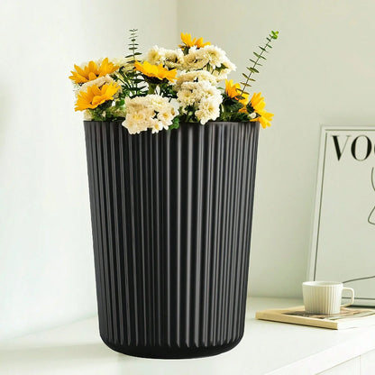 Striped Circular Plastic Flower Pot, Simple Design Planter Suitable For Indoor/Outdoor Decoration