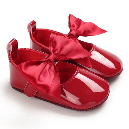 Spring and Autumn Girl Baby Shoes Classic Fashion Red Theme Cute Bow Princess Shoes